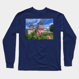 Kremlin & Church of the Resurrection of Christ, Rostov Veliky, Russia Long Sleeve T-Shirt